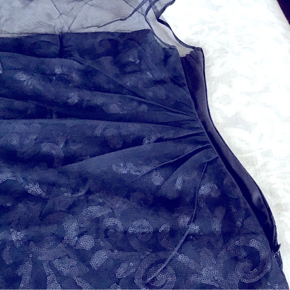 Evening cocktail sequin dress, navy with mesh shoulders - Picture 5 of 5